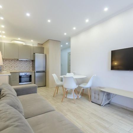 Petrovdom Apartments 3-143 In Rc Central Park, 7 John Mccain Street Kyjev Exteriér fotografie